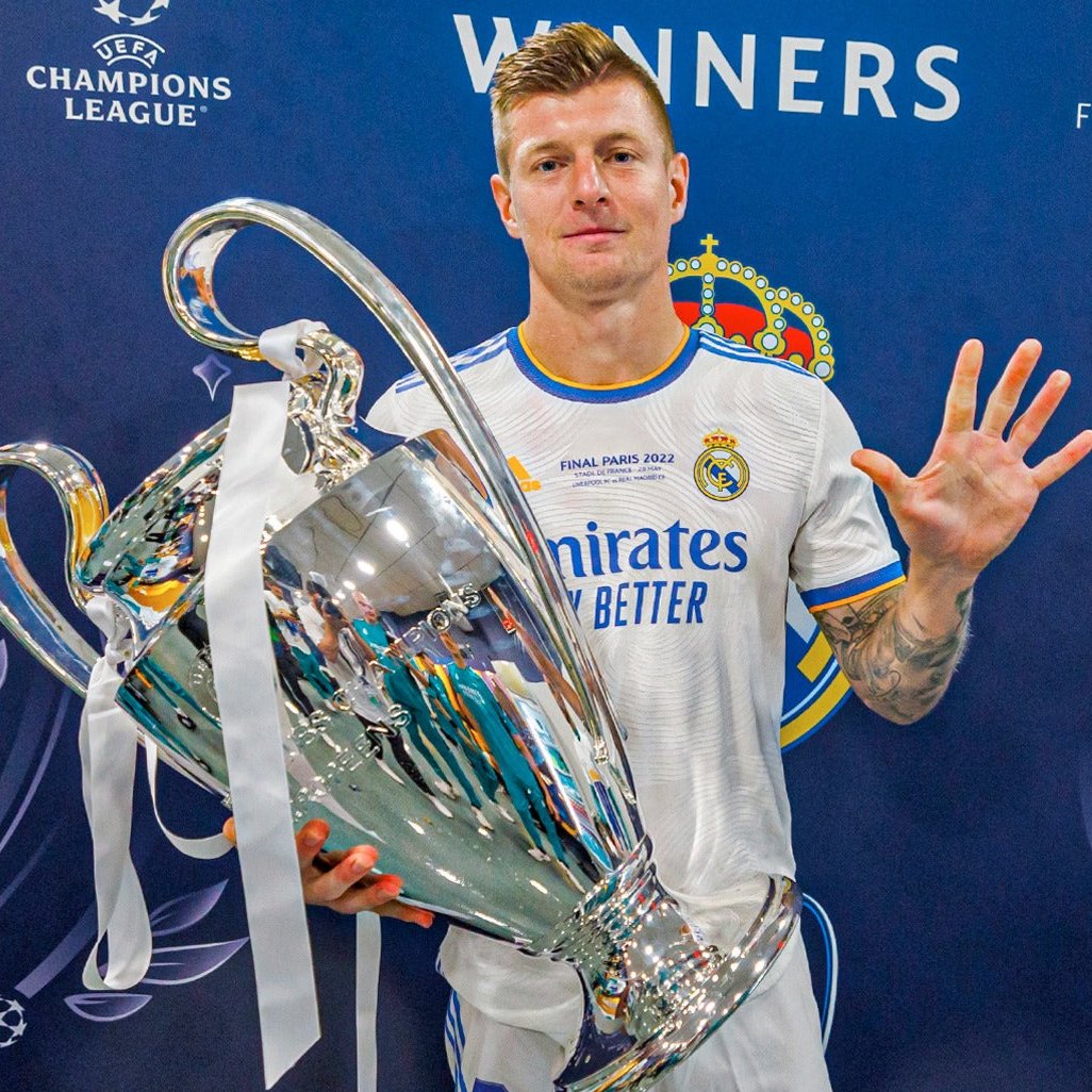 Real Madrid 2021/22 Home