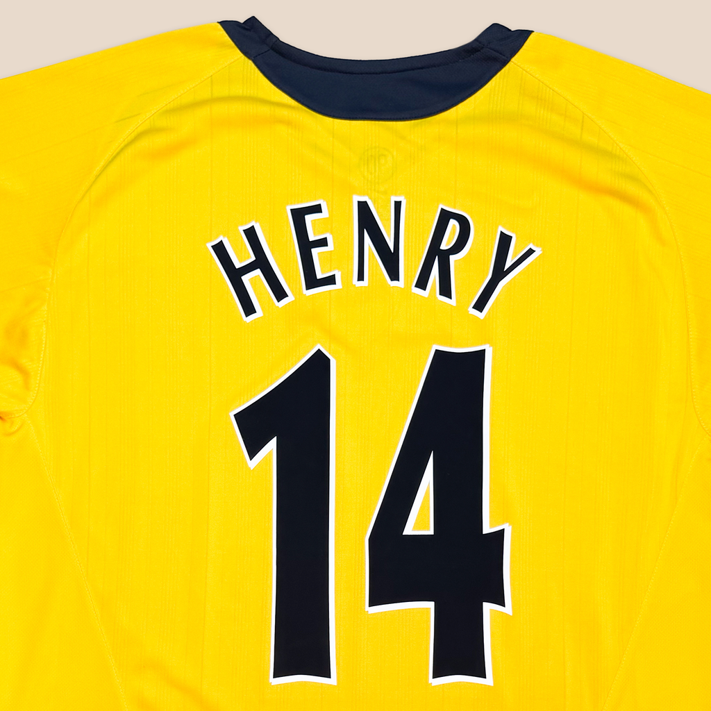 Arsenal 2005/06 Away