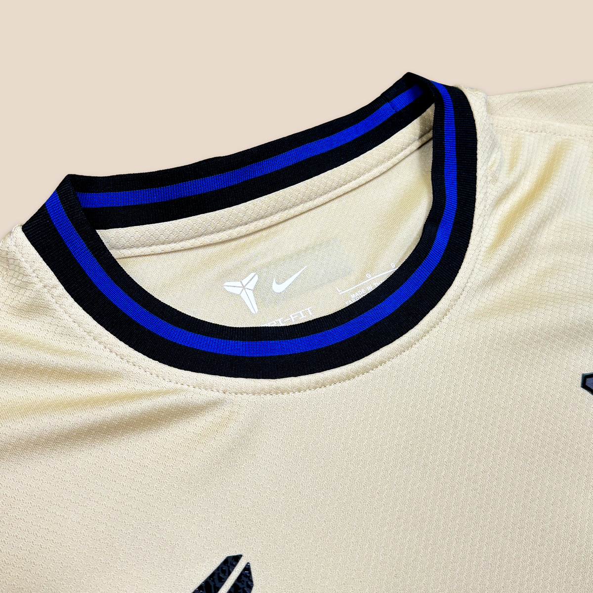FC Barcelona 2025/26 Away