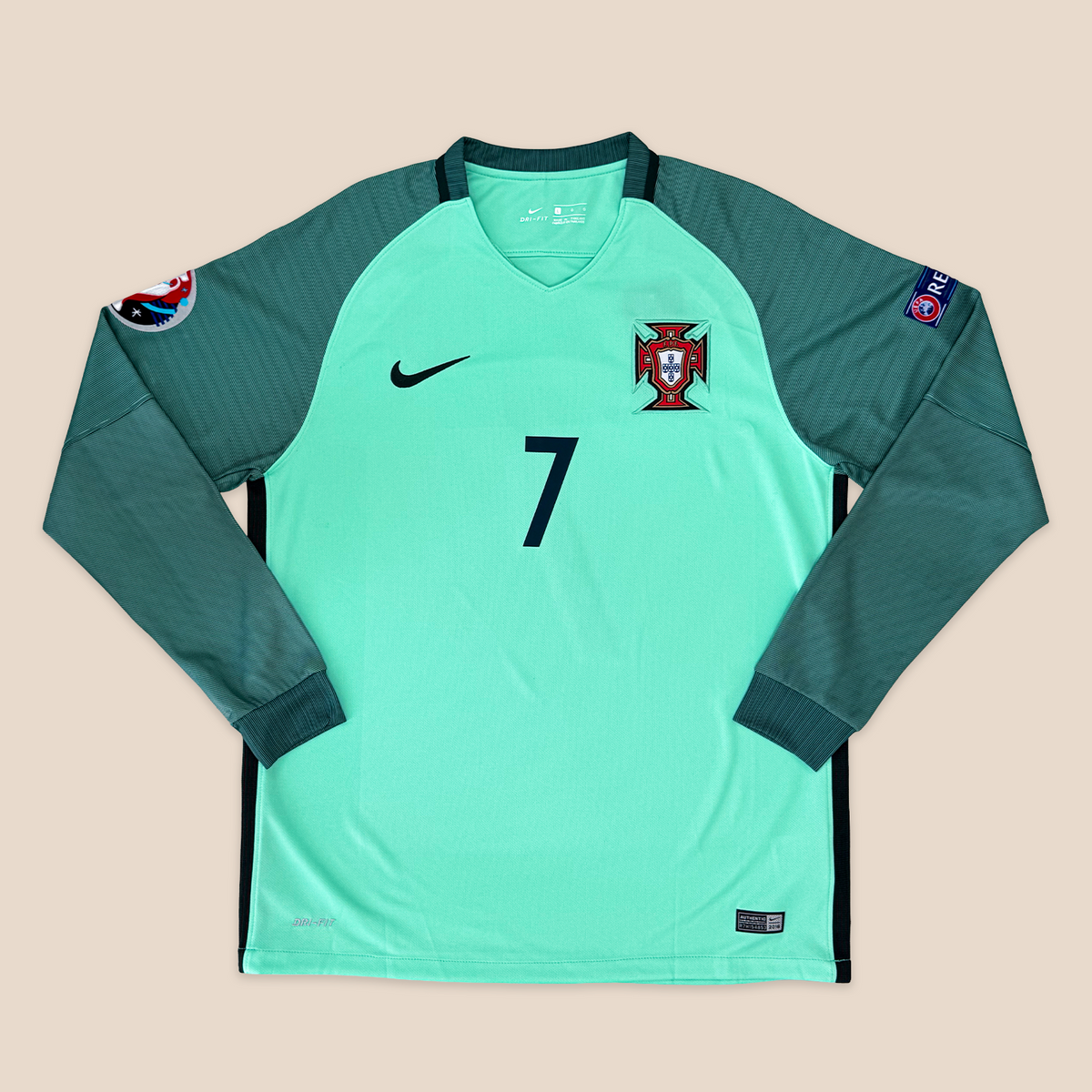 Portugal 2016 Away