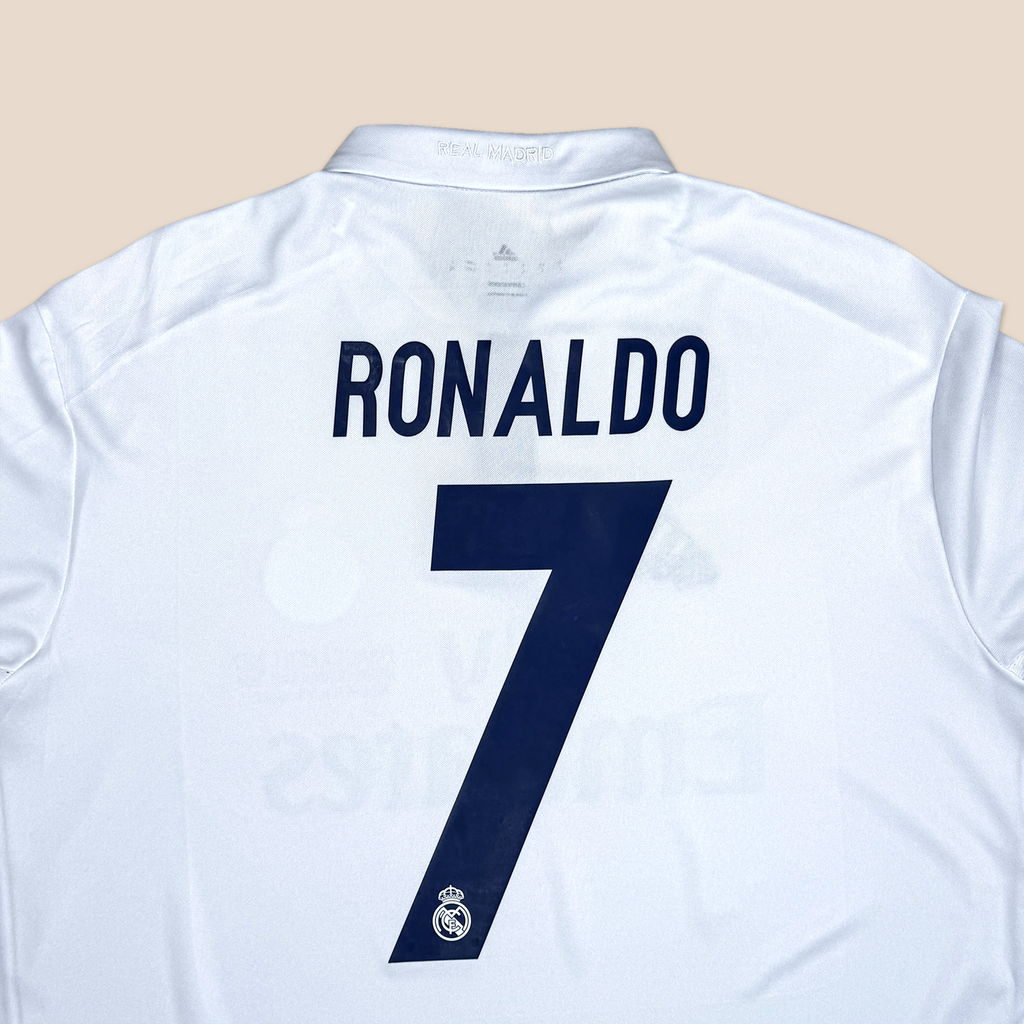 Real Madrid 2016/17 Home